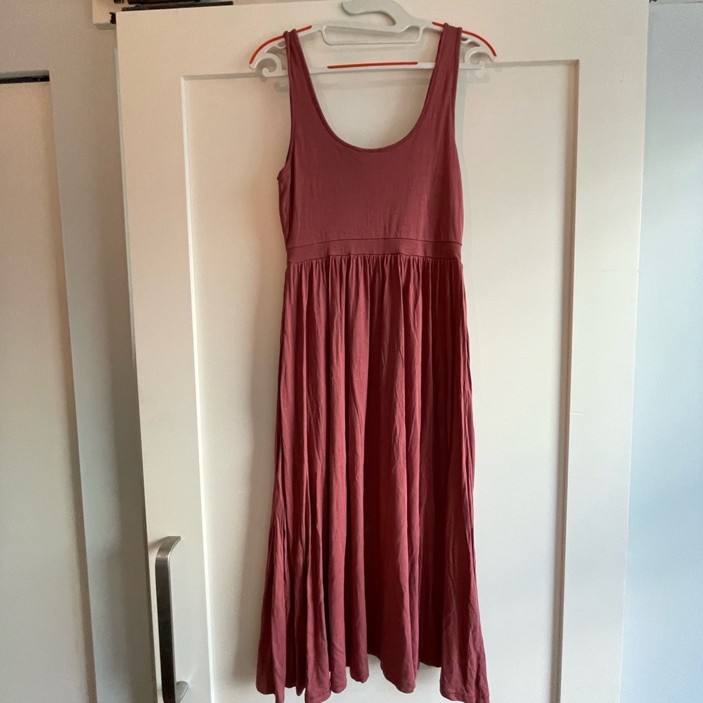 Wilfred Pink (Rust) Sleeveless Scoop-Neck Midi Dress